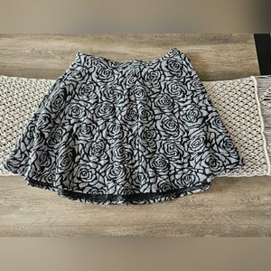 Empyre skate skirt